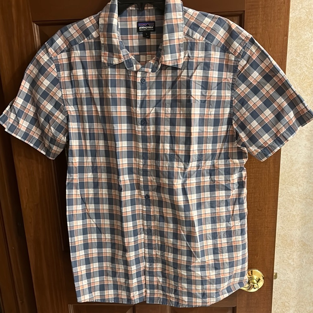 Patagonia Blue and White Casual Button Down Shirt